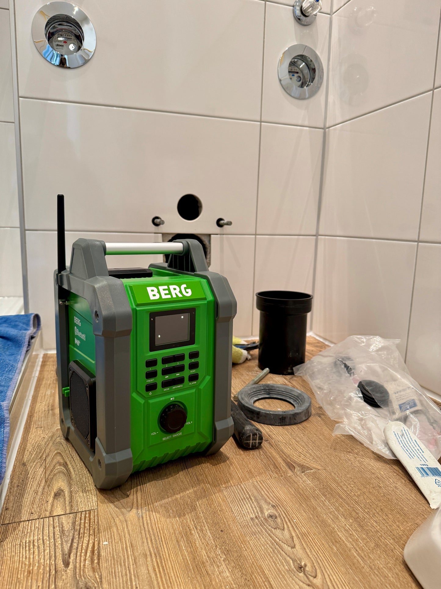 BERG ABR 30 - Baustellenradio, DAB+, Li-Ion Akku - BERG TECTOOL GmbH